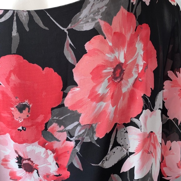 4/$20 Cold Shoulder Floral Blouse L - Picture 7 of 10